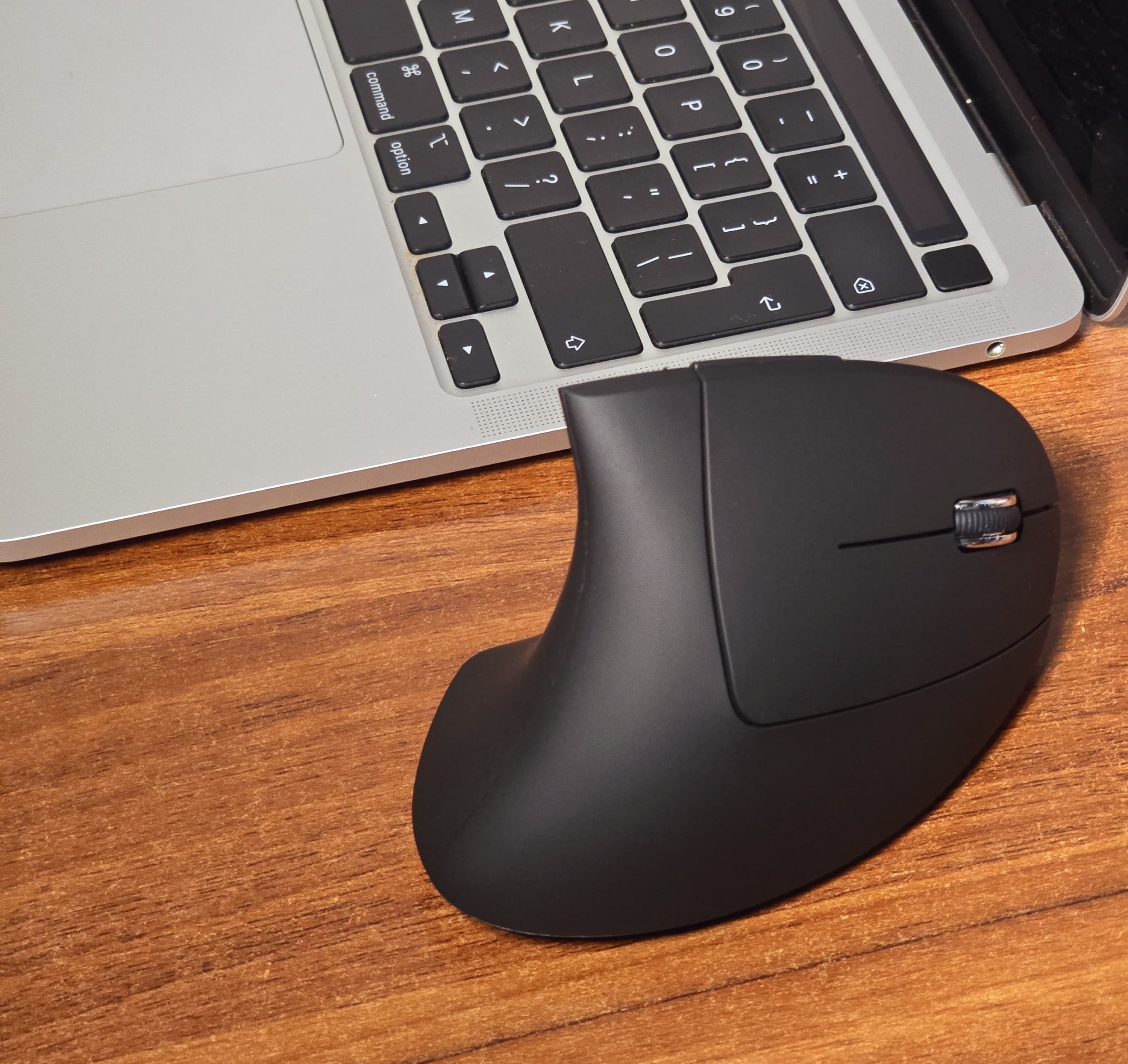 Mouse Vertical Ergonómico Sem Fios 2.4G